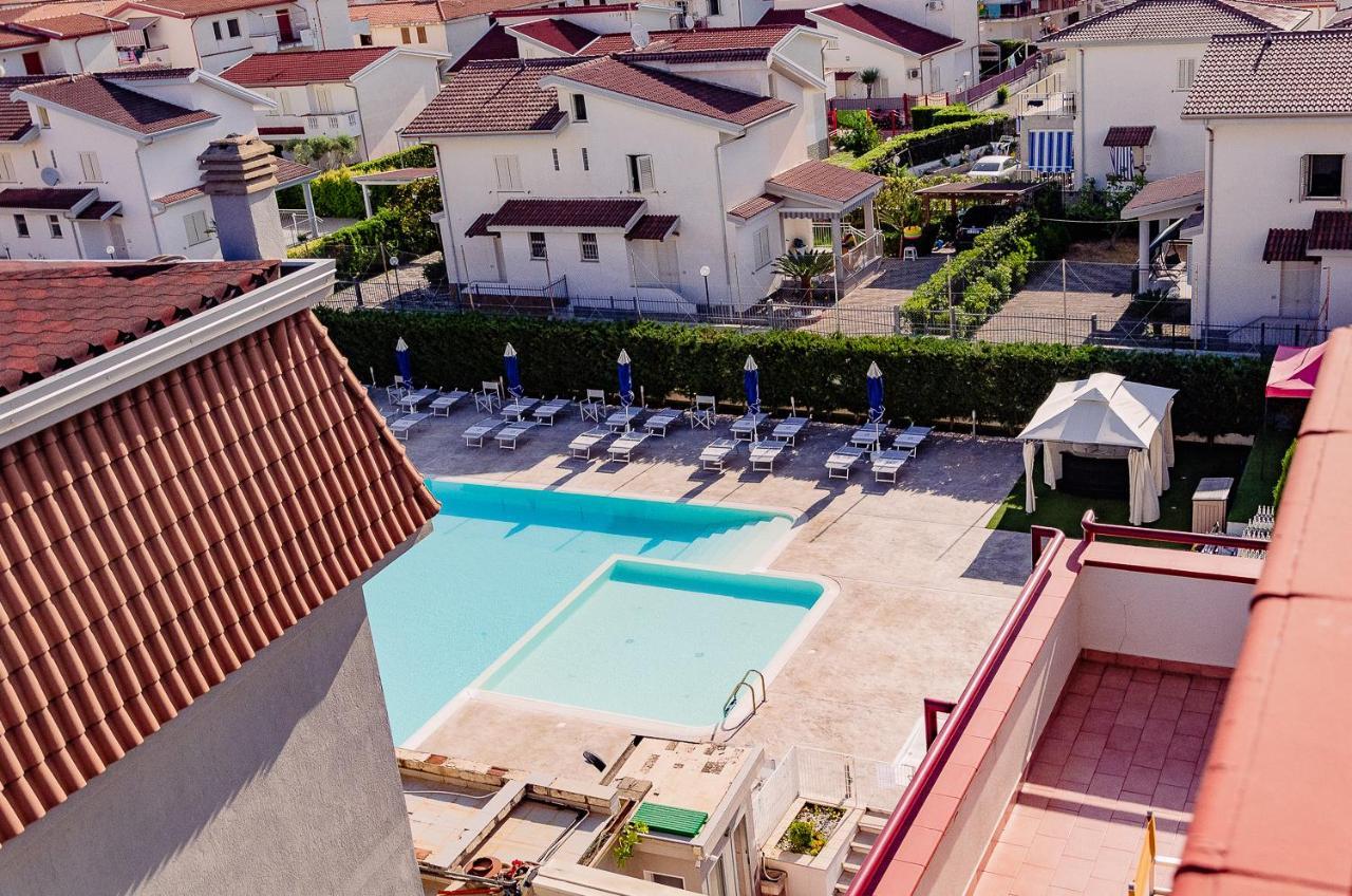 Apparthotel Residence Riviera Dei Cedri Санта-Марія-дель-Чедро Екстер'єр фото