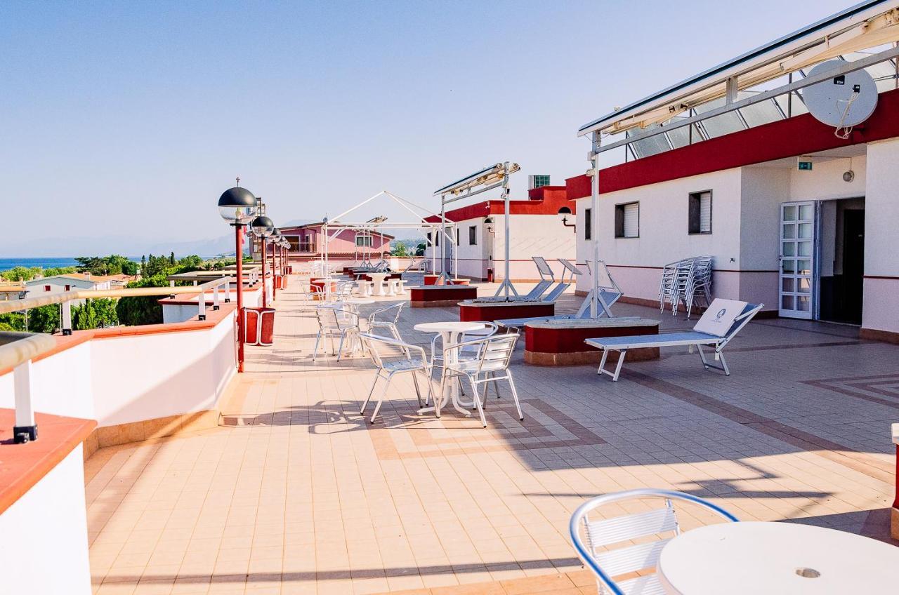 Apparthotel Residence Riviera Dei Cedri Санта-Марія-дель-Чедро Екстер'єр фото