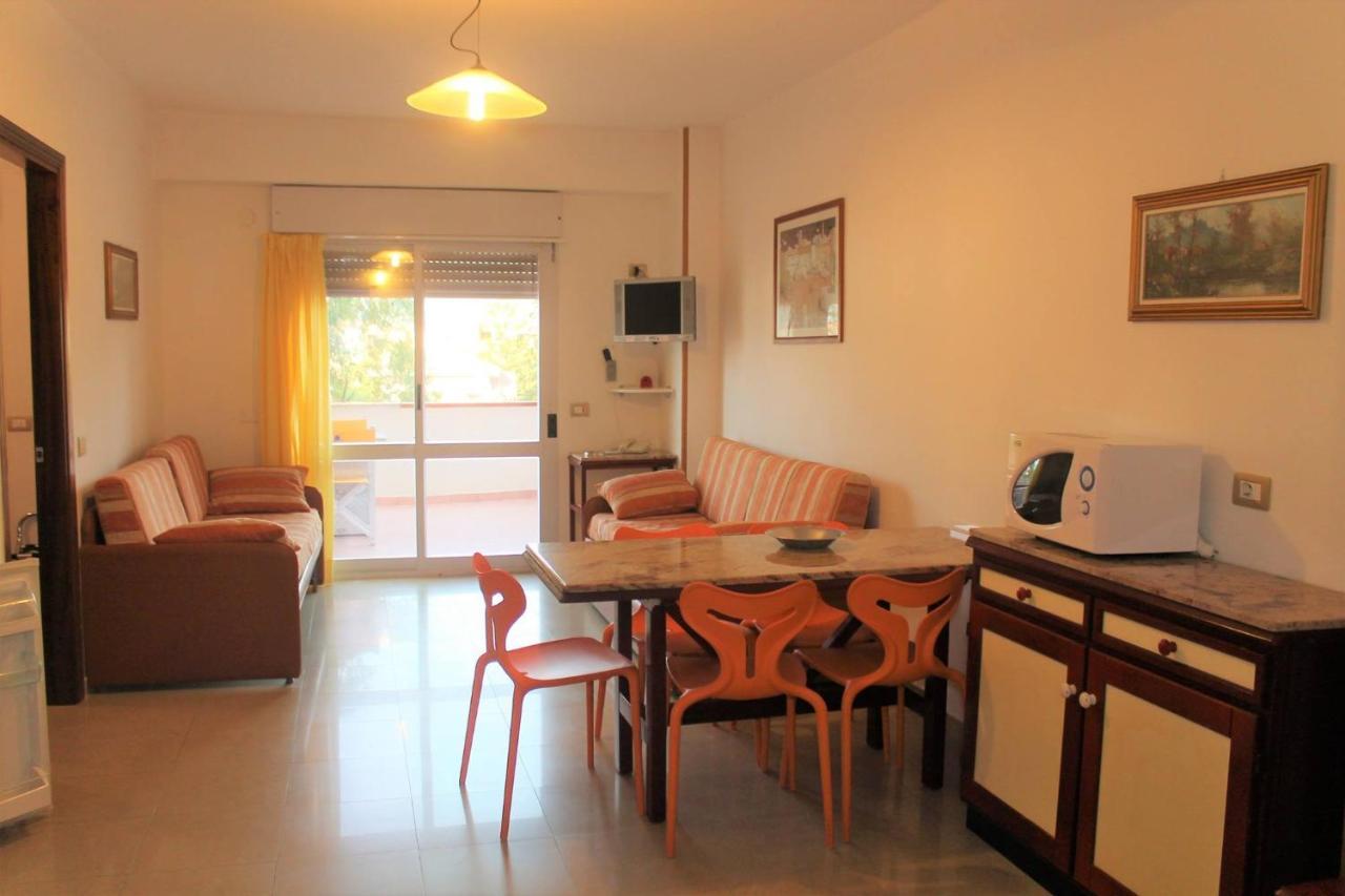 Apparthotel Residence Riviera Dei Cedri Санта-Марія-дель-Чедро Екстер'єр фото